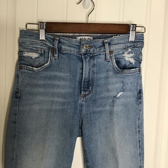 AGOLDE Sophie Crop Jeans with Chewed Hem and Waistband. - Picture 2 of 15